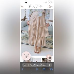 Dainty Jewells dancing delight skirt in Champaign color